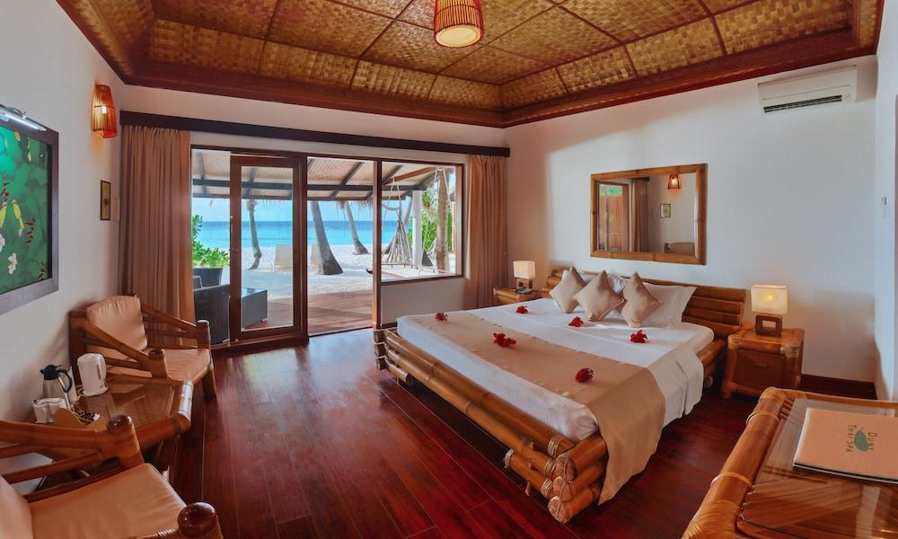 Angaga Island Resort And Spa Екстериор снимка