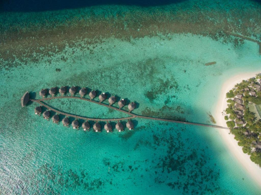 Angaga Island Resort And Spa Екстериор снимка